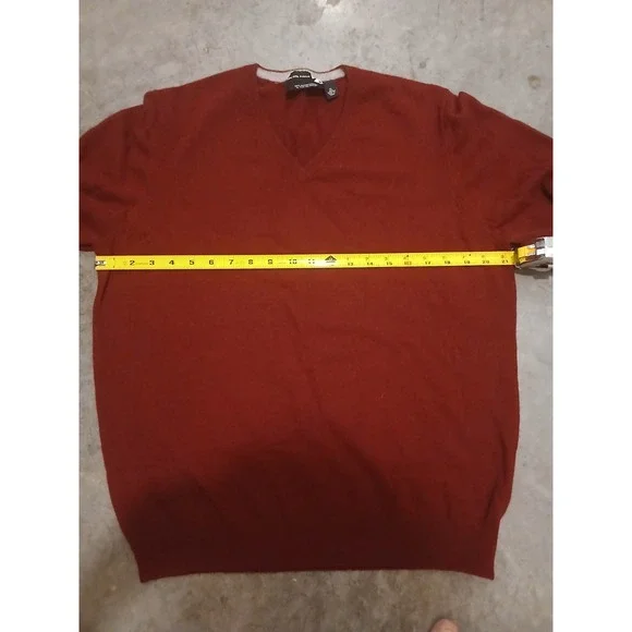 Saks Fifth Avenue Men's Red Wine 100% Scottish Cashmere V-Neck Sweater XL - Picture 4 of 4